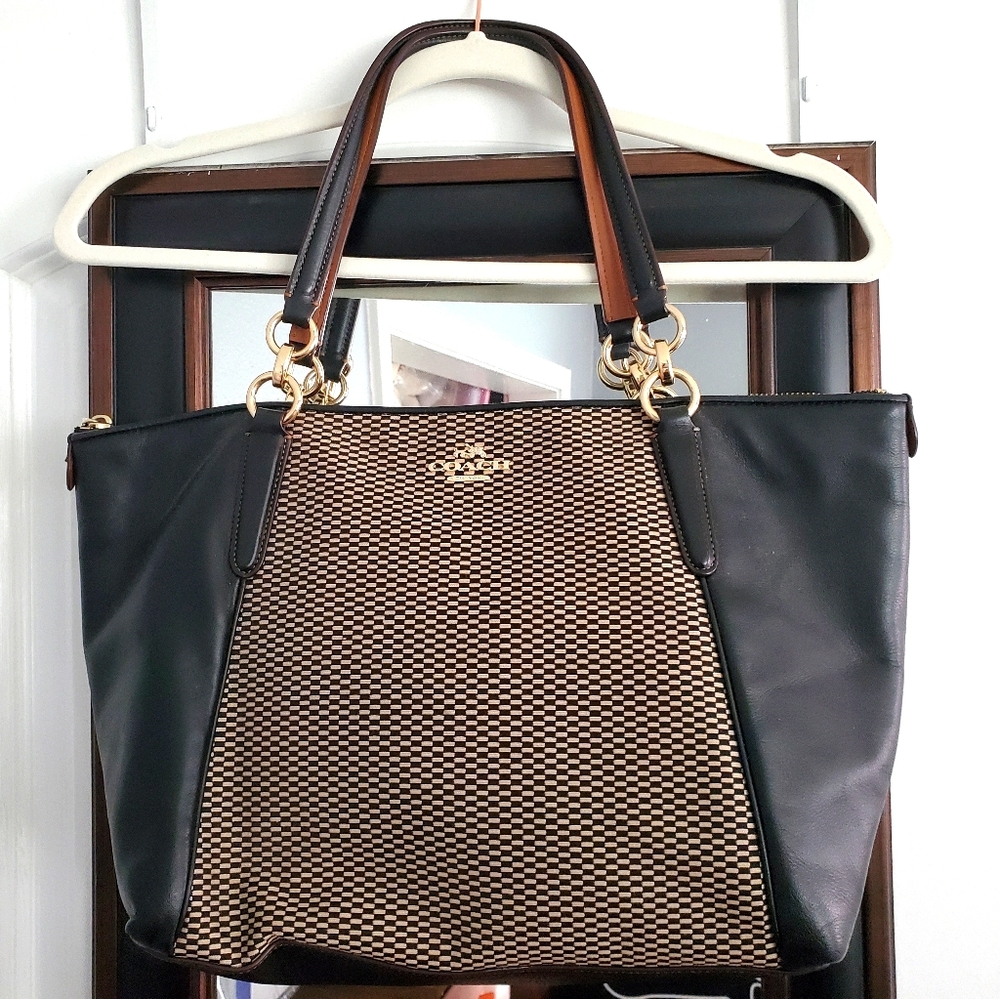 Coach handbag
